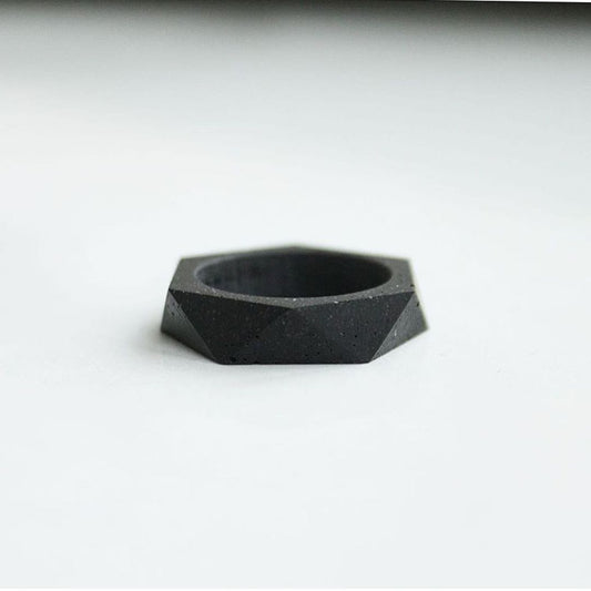 Black concrete ring "Side"